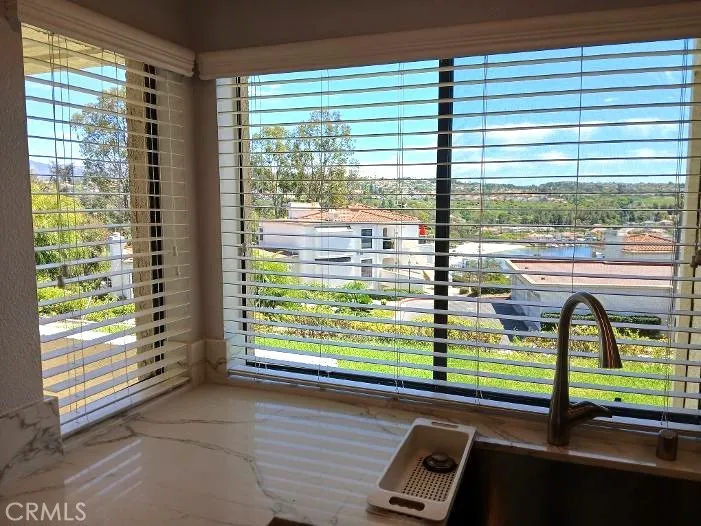 27842 Esporlas Mission Viejo, CA 92692