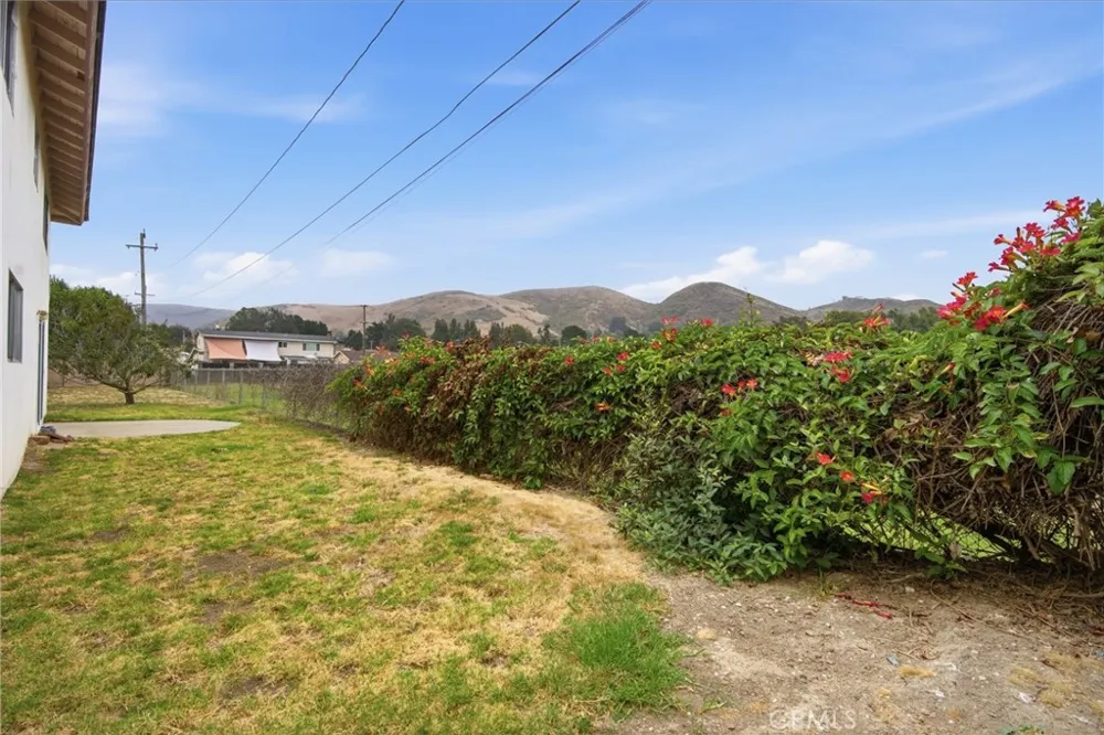 228 S 1st Place Lompoc, CA 93436