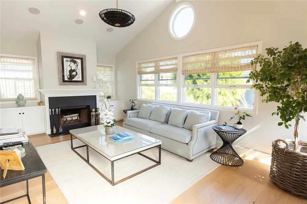 339 31st Hermosa Beach, CA 90254