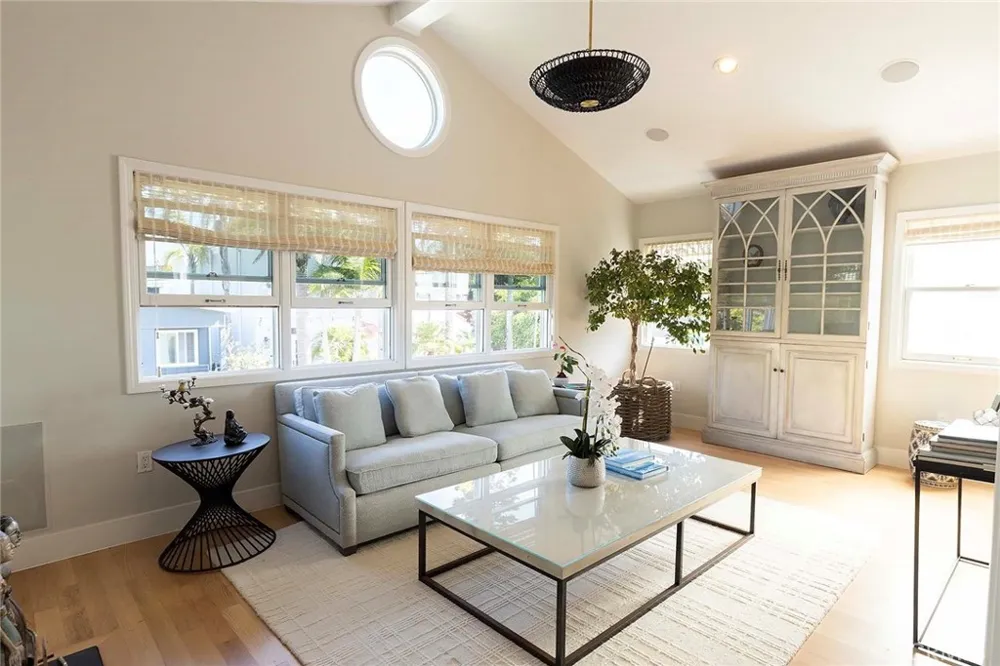 339 31st Hermosa Beach, CA 90254