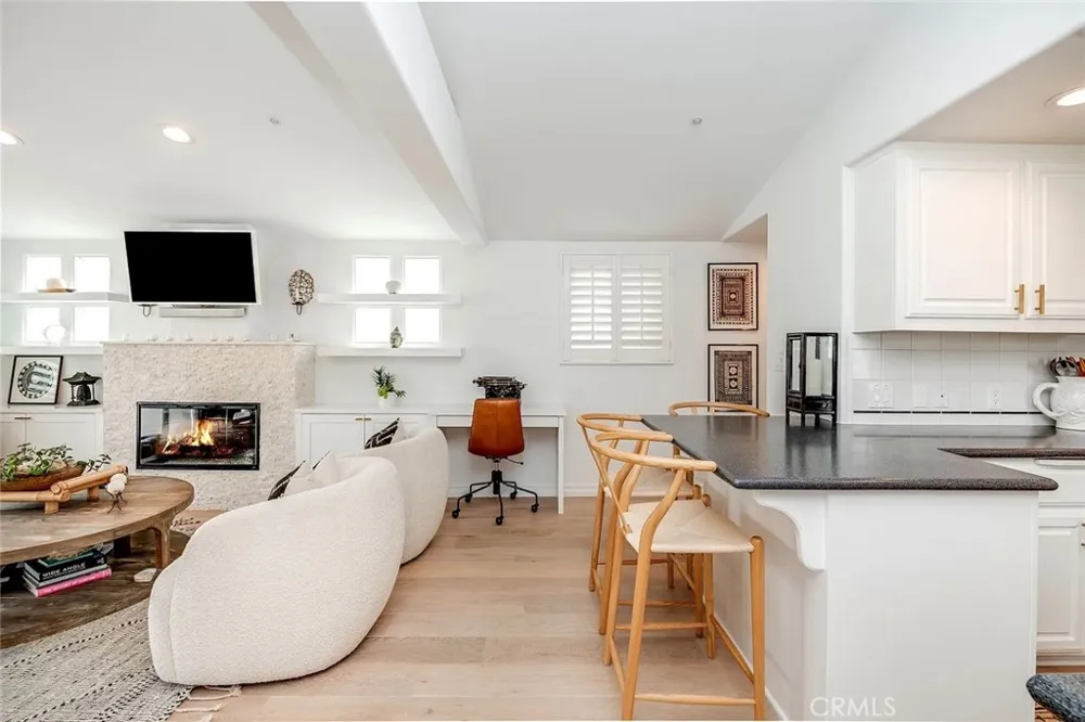 433 Marine #B Manhattan Beach, CA 90266