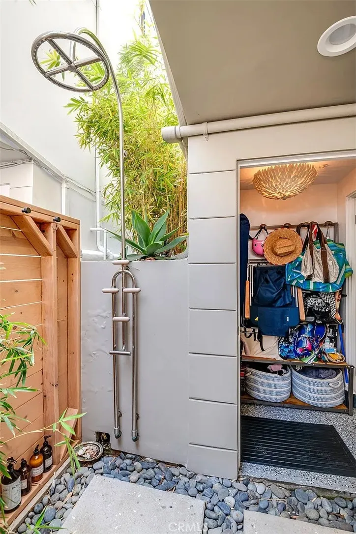 433 Marine #B Manhattan Beach, CA 90266