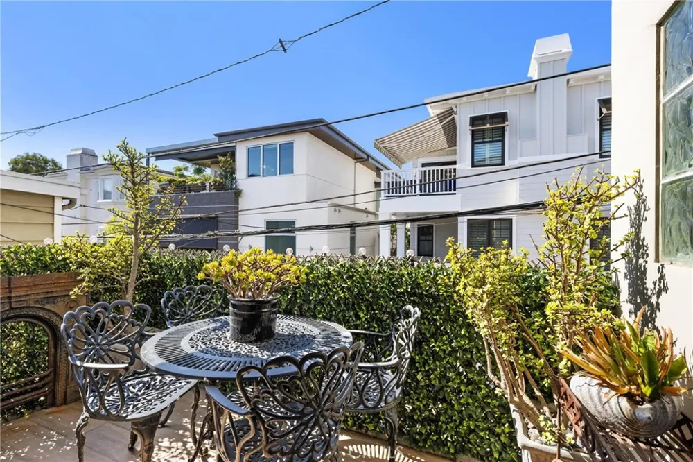 433 Marine #B Manhattan Beach, CA 90266