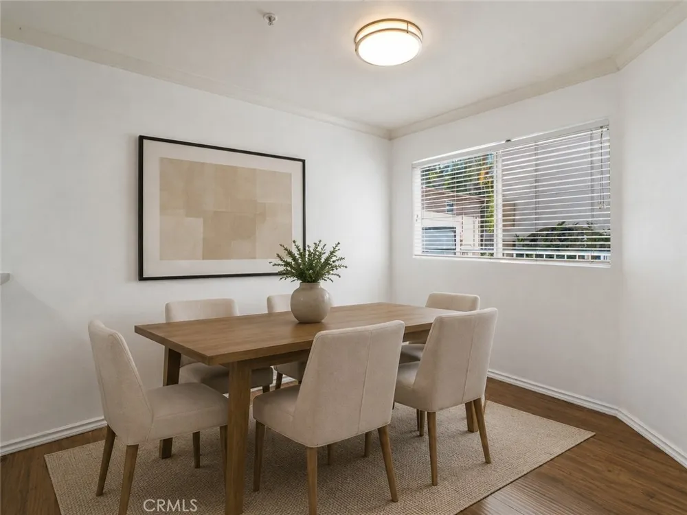 4511 Murietta Avenue #8 Sherman Oaks, CA 91423