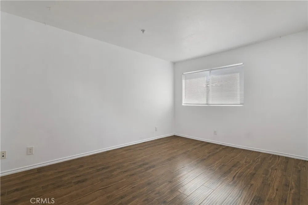 4511 Murietta Avenue #8 Sherman Oaks, CA 91423