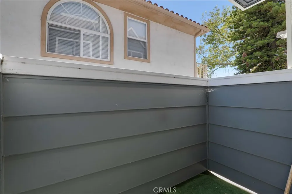 4511 Murietta Avenue #8 Sherman Oaks, CA 91423
