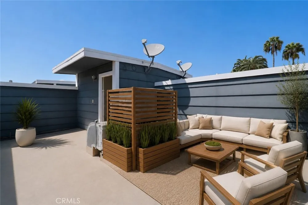 4511 Murietta Avenue #8 Sherman Oaks, CA 91423
