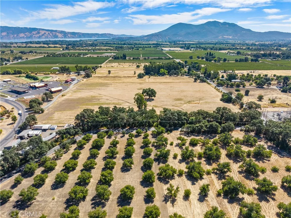 1090 Big Valley Rd Lakeport, CA 95453