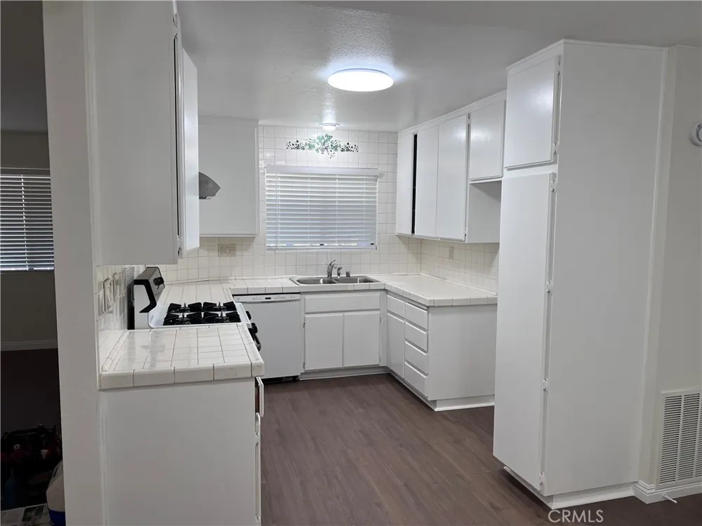 11225 Drake Rancho Cucamonga, CA 91701