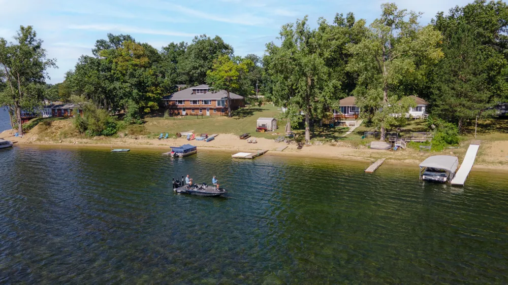 10790 Stoney Point Drive Prairieville Township, MI 49046