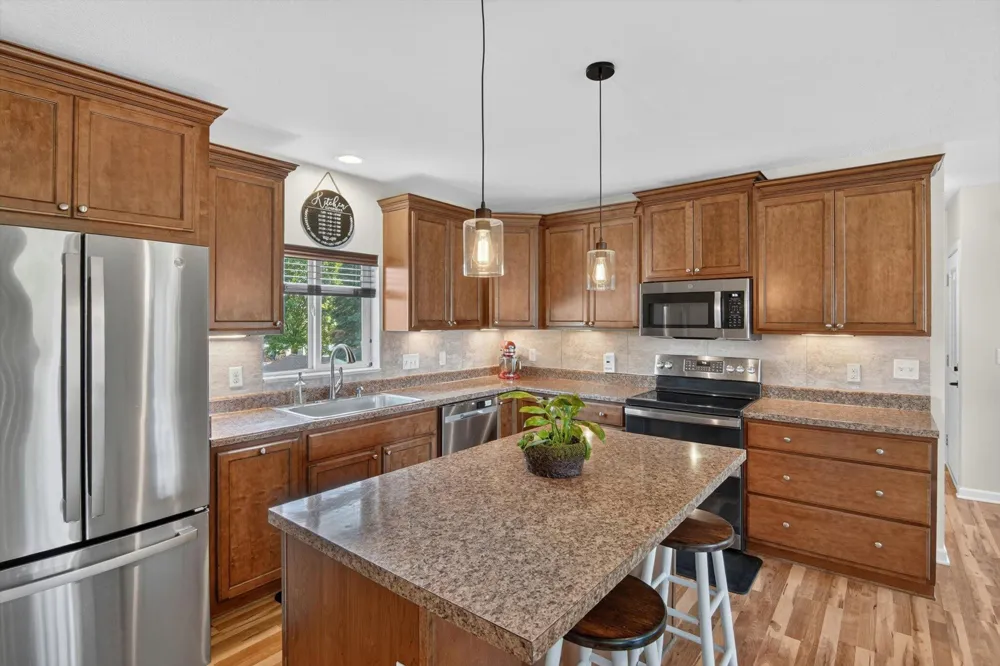 438 South Street Blissfield Township, MI 49228