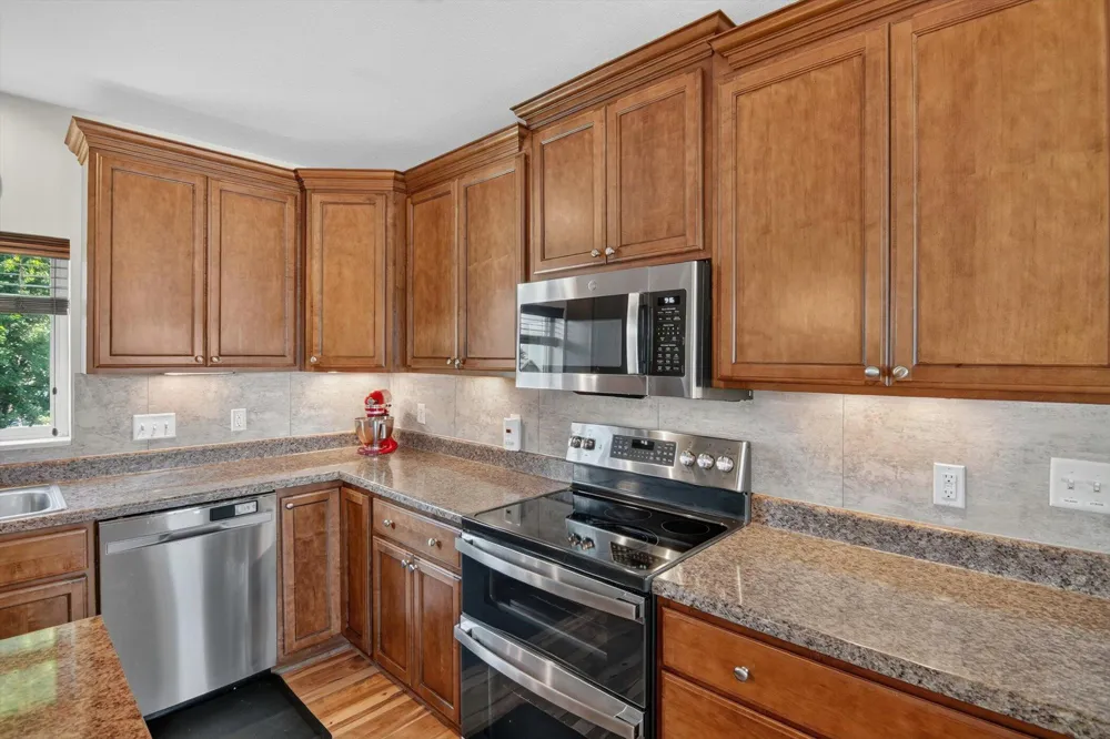 438 South Street Blissfield Township, MI 49228