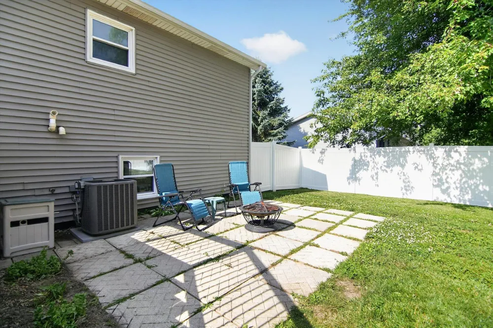 438 South Street Blissfield Township, MI 49228