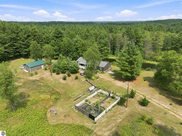 21222 21 Mile Road Burdell Township, MI 49688