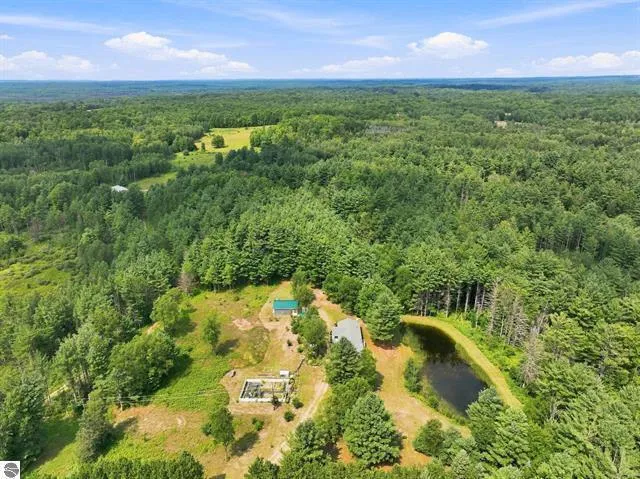 21222 21 Mile Road Burdell Township, MI 49688