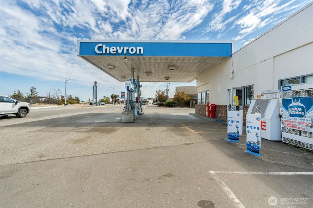 402 Marine Drive Port Angeles, WA 98363
