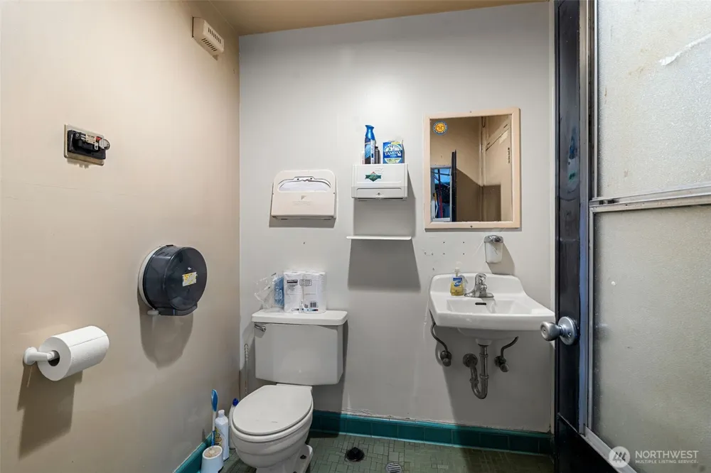 402 Marine Drive Port Angeles, WA 98363