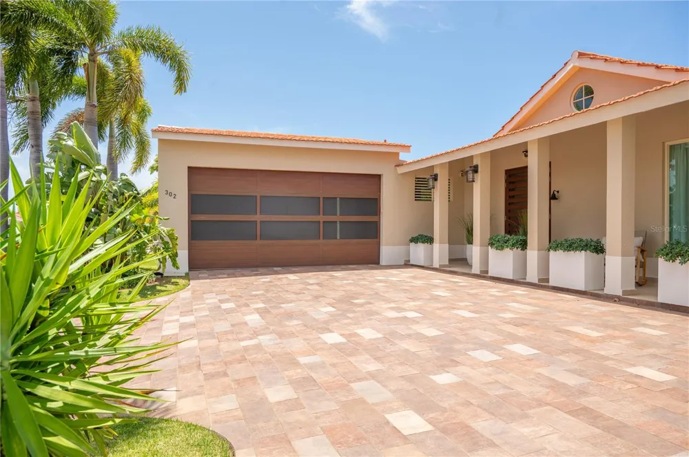 302 CAMINO DE LOS CEDROS Dorado, PR 00646