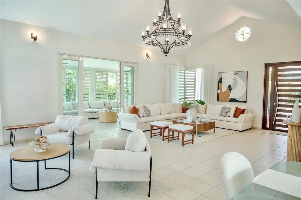 302 CAMINO DE LOS CEDROS Dorado, PR 00646