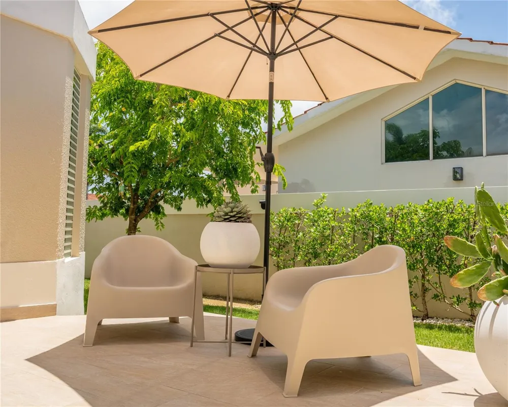 302 CAMINO DE LOS CEDROS Dorado, PR 00646