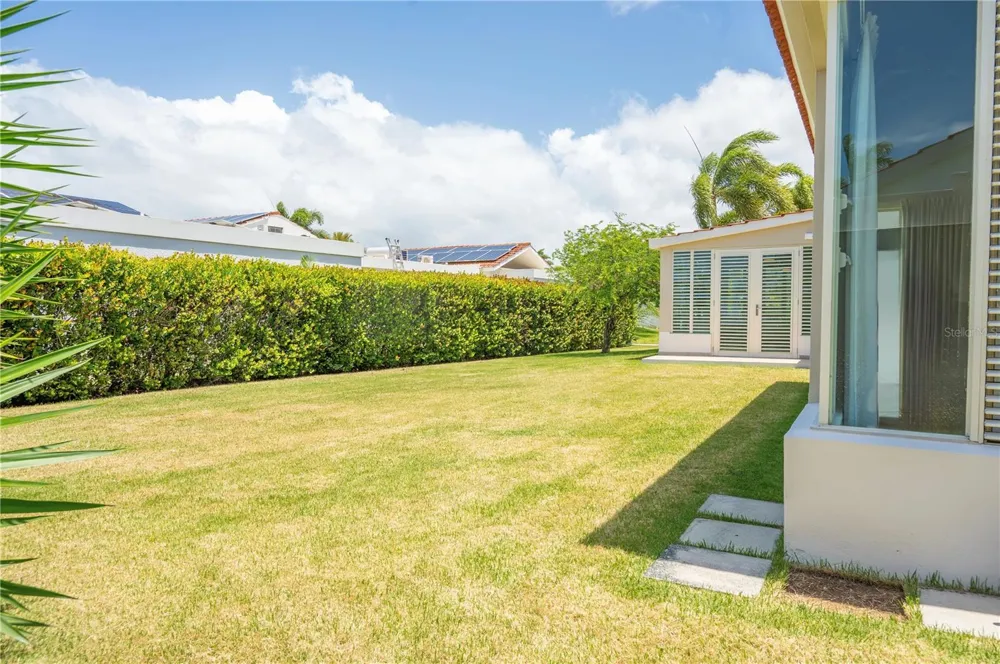 302 CAMINO DE LOS CEDROS Dorado, PR 00646
