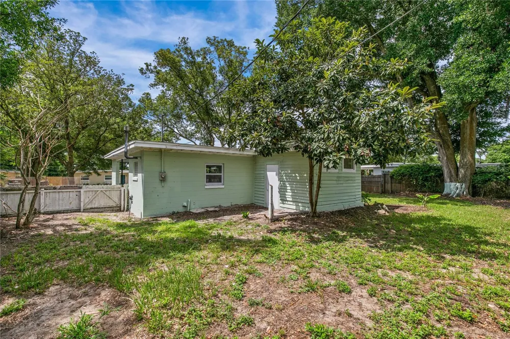1435 EDEN DRIVE Apopka, FL 32703
