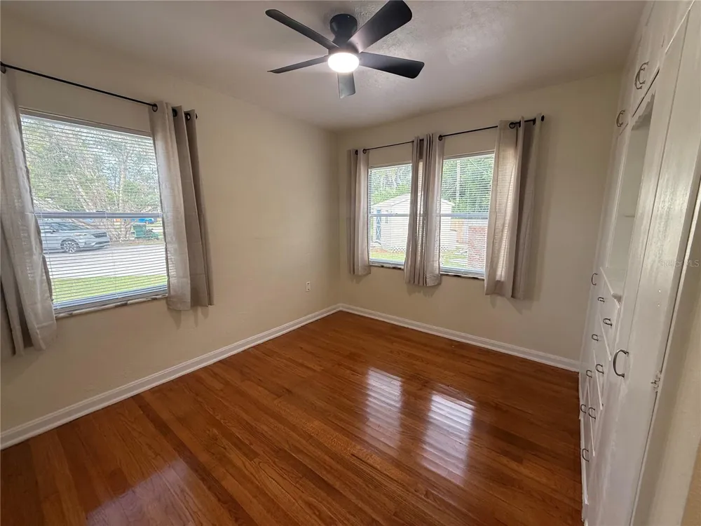 465 BRIARCLIFF AVENUE Eustis, FL 32726