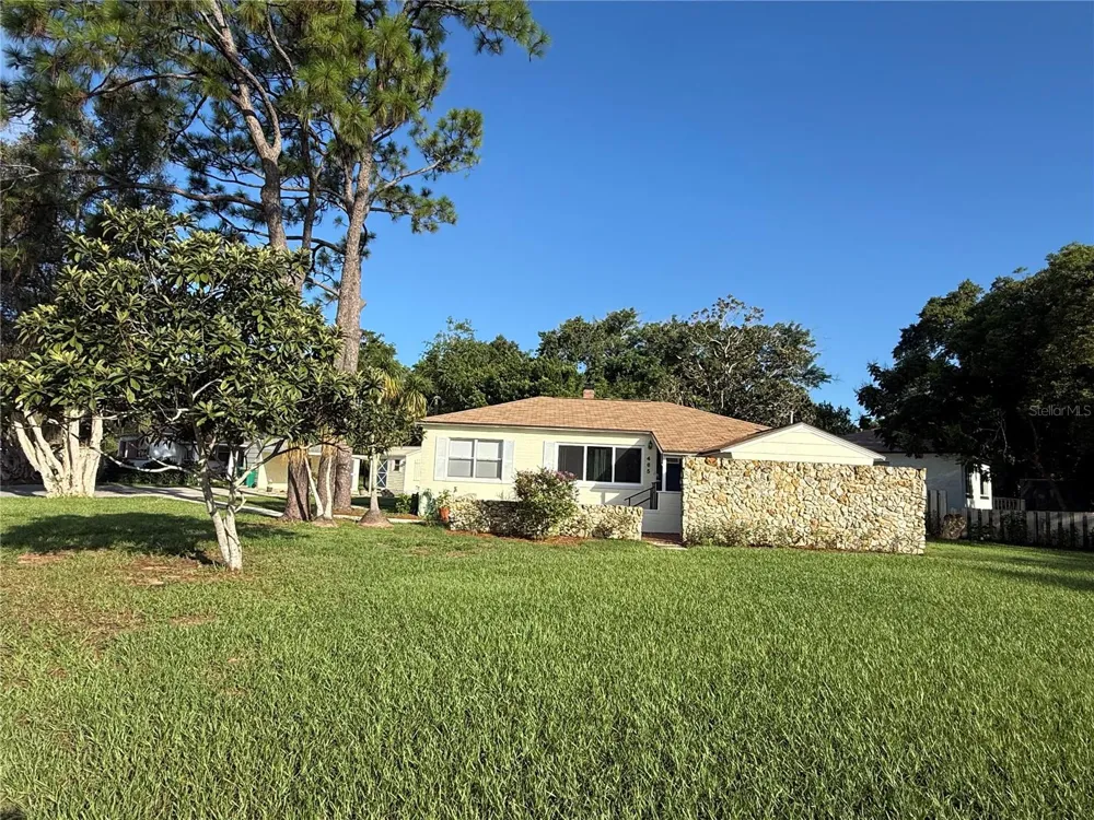 465 BRIARCLIFF AVENUE Eustis, FL 32726