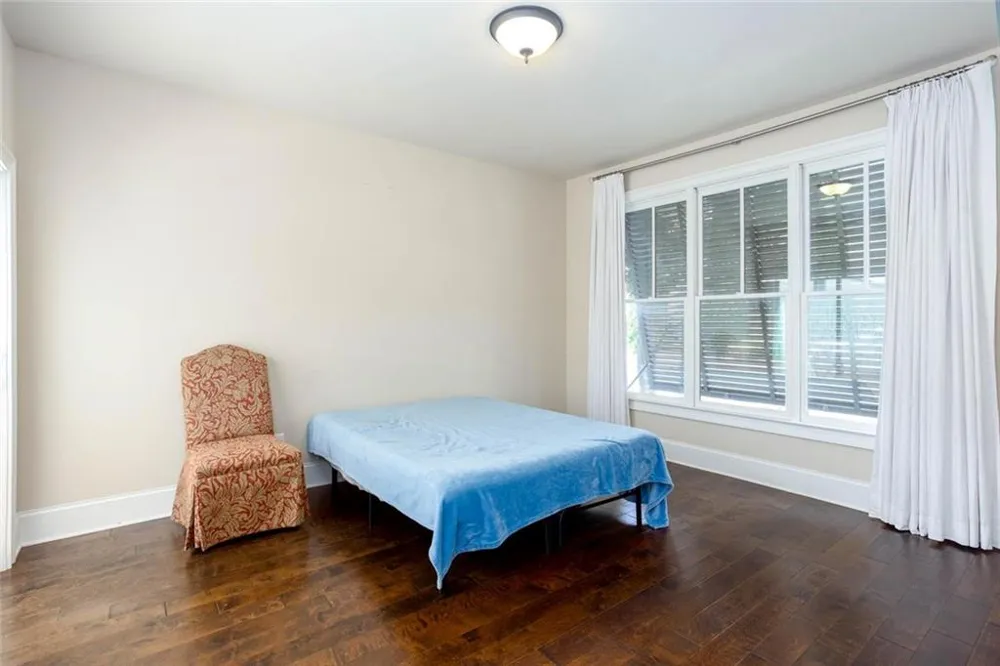 100 Batten Board Way Woodstock, GA 30189