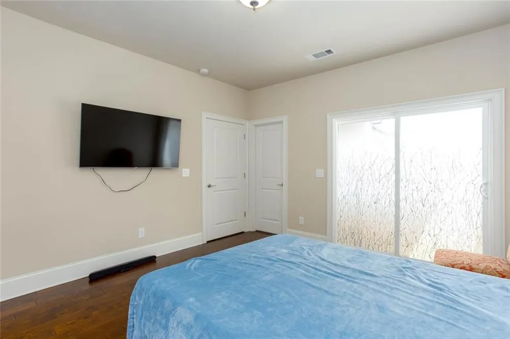 100 Batten Board Way Woodstock, GA 30189