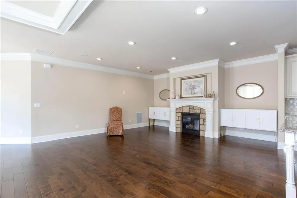 100 Batten Board Way Woodstock, GA 30189