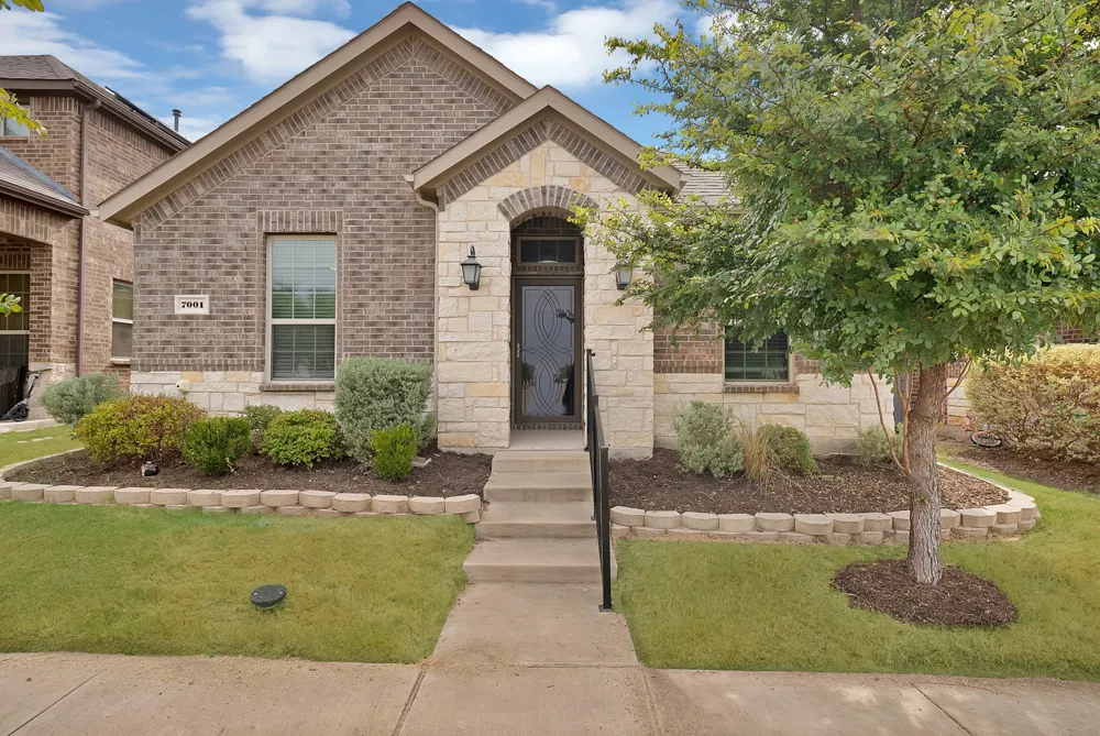 7001 Dandelion Drive Little Elm, TX 76227