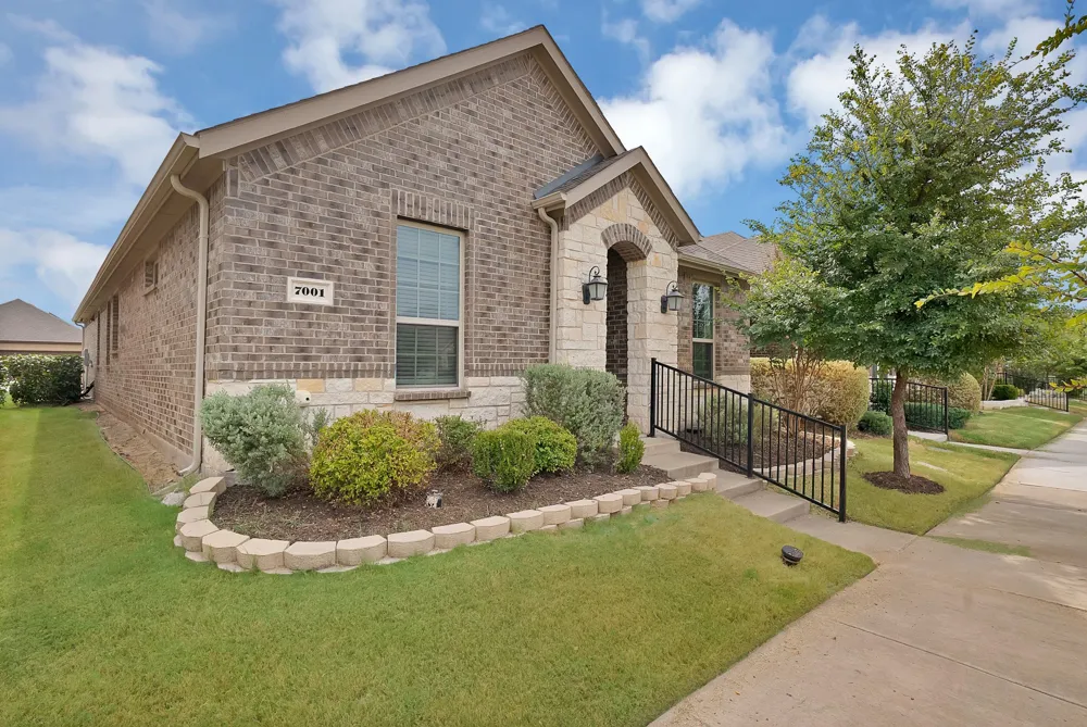 7001 Dandelion Drive Little Elm, TX 76227