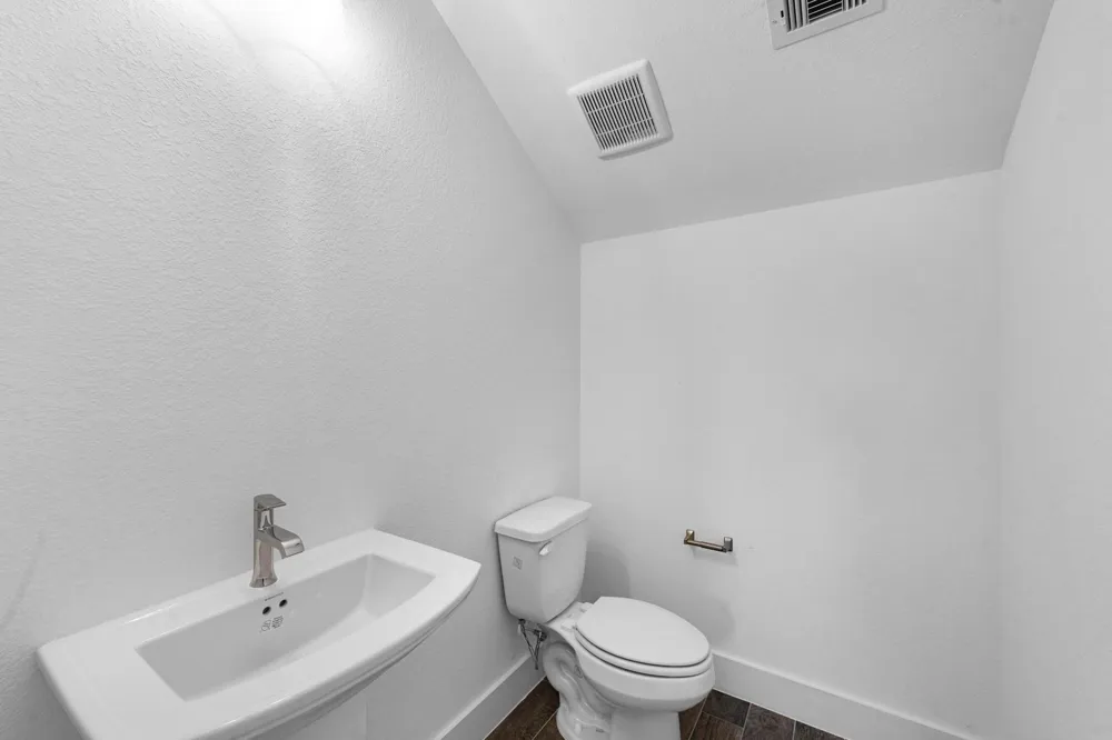 600 Juniper Heights Lane Waller, TX 77484