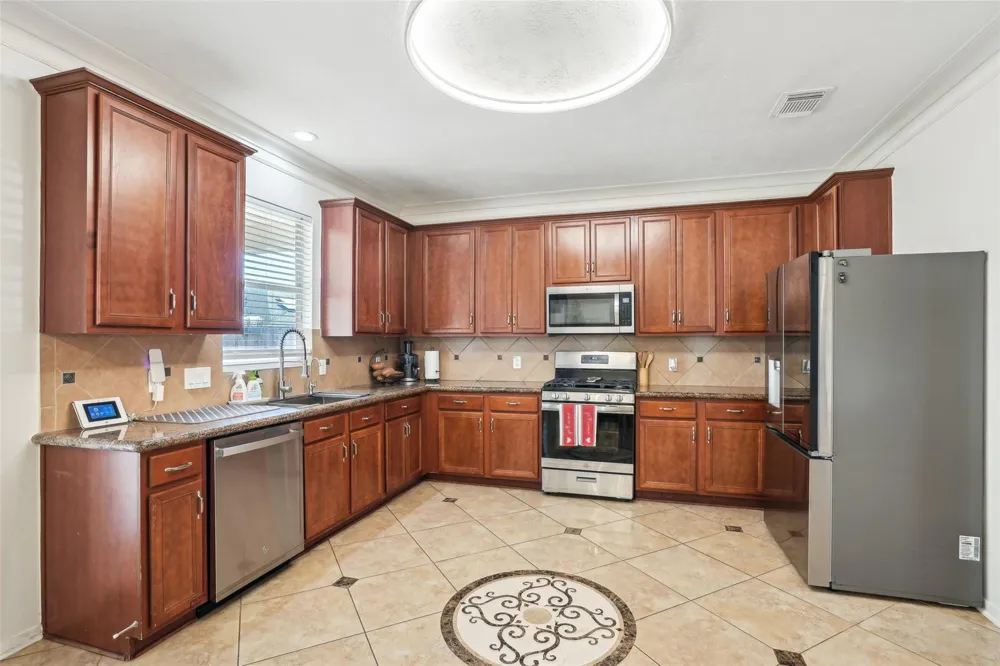 14 Carmel Chase Court Manvel, TX 77578