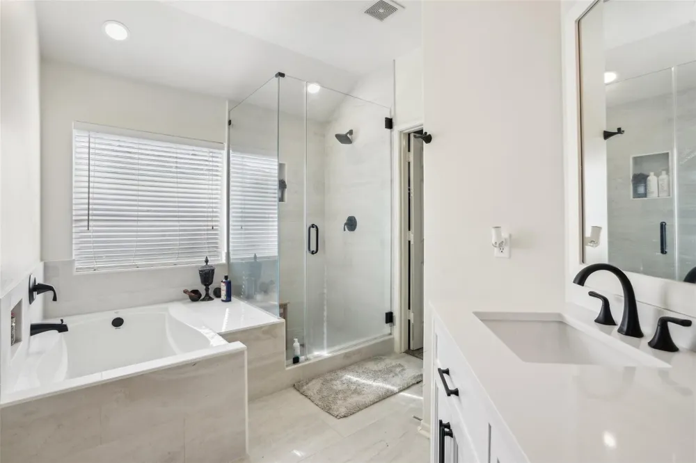 14 Carmel Chase Court Manvel, TX 77578