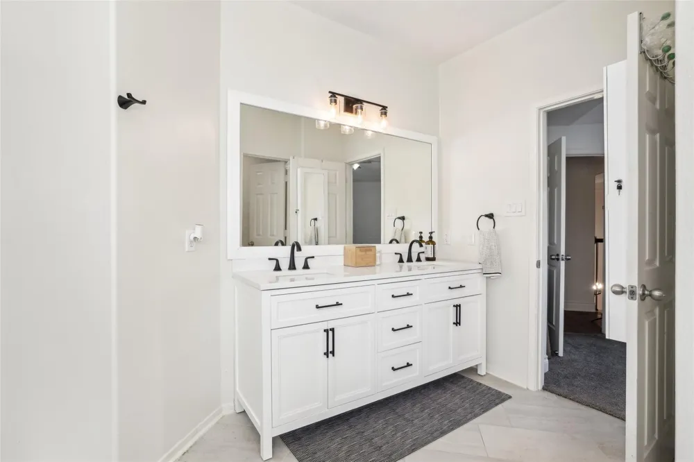 14 Carmel Chase Court Manvel, TX 77578