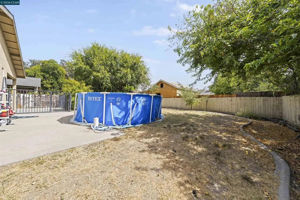 700 Pinedale Ave Sacramento, CA 95838