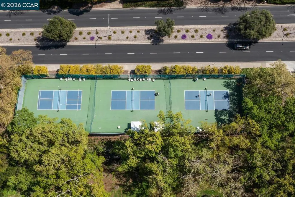 1457 Oakmont Drive #7 Walnut Creek, CA 94595