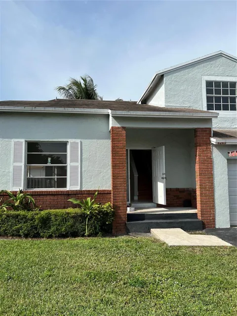 8265 NW 192nd Terrace