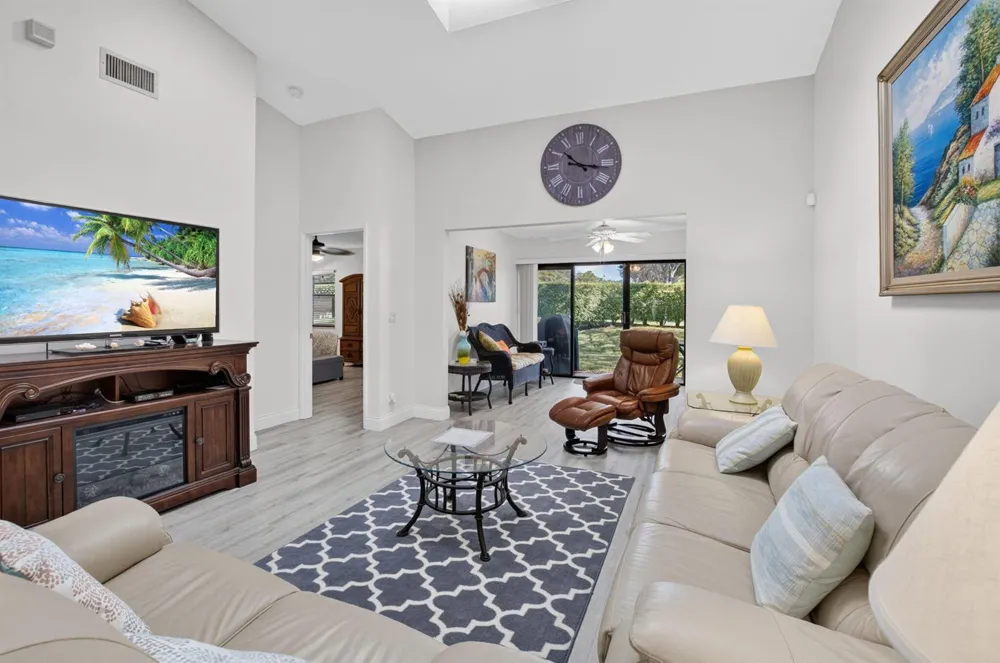 8347 Springlake Drive Boca Raton, FL 33496