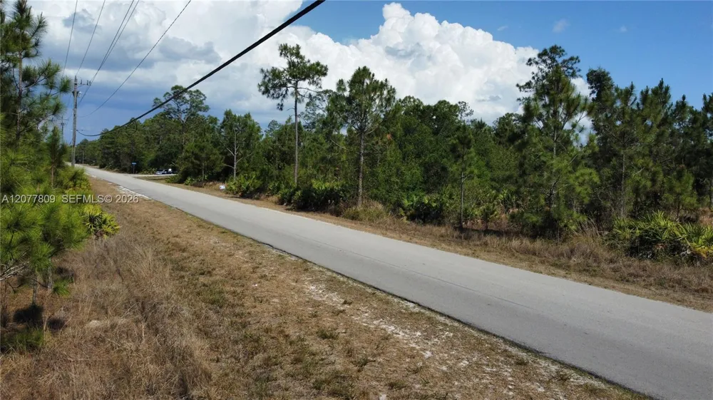 3007 E 10th St Lehigh Acres, FL 33972
