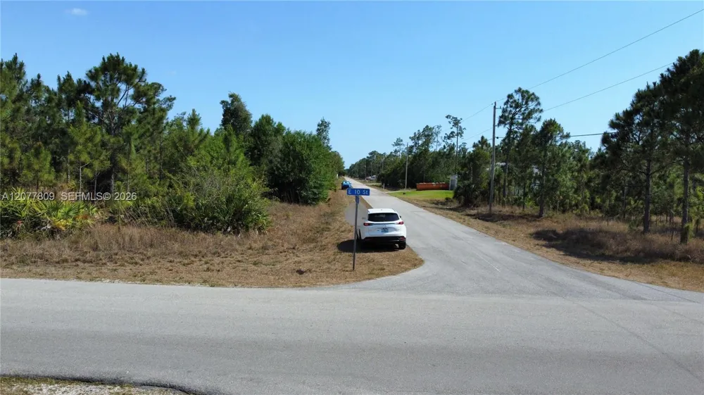 3007 E 10th St Lehigh Acres, FL 33972