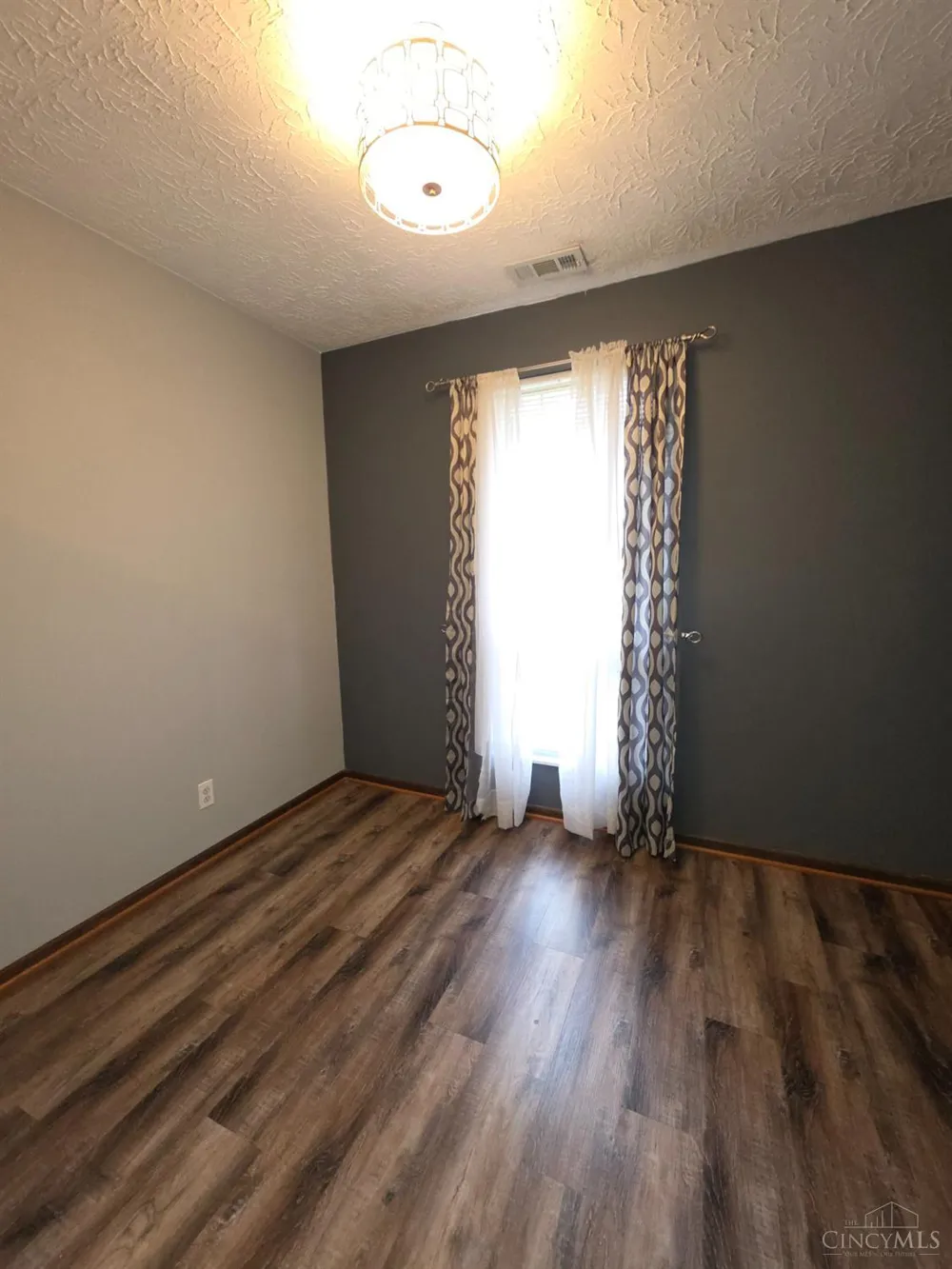 2050 Sunset Drive Hamilton, OH 45013