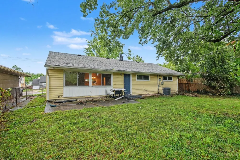 8633 Daly Road Springfield, OH 45231