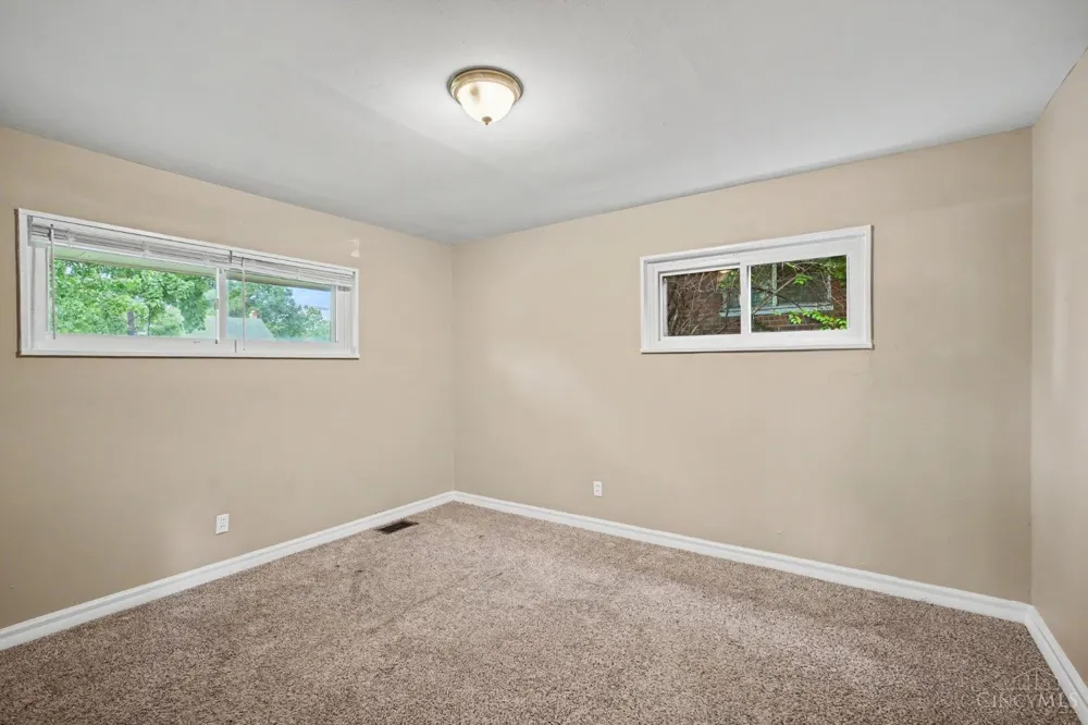 8633 Daly Road Springfield, OH 45231