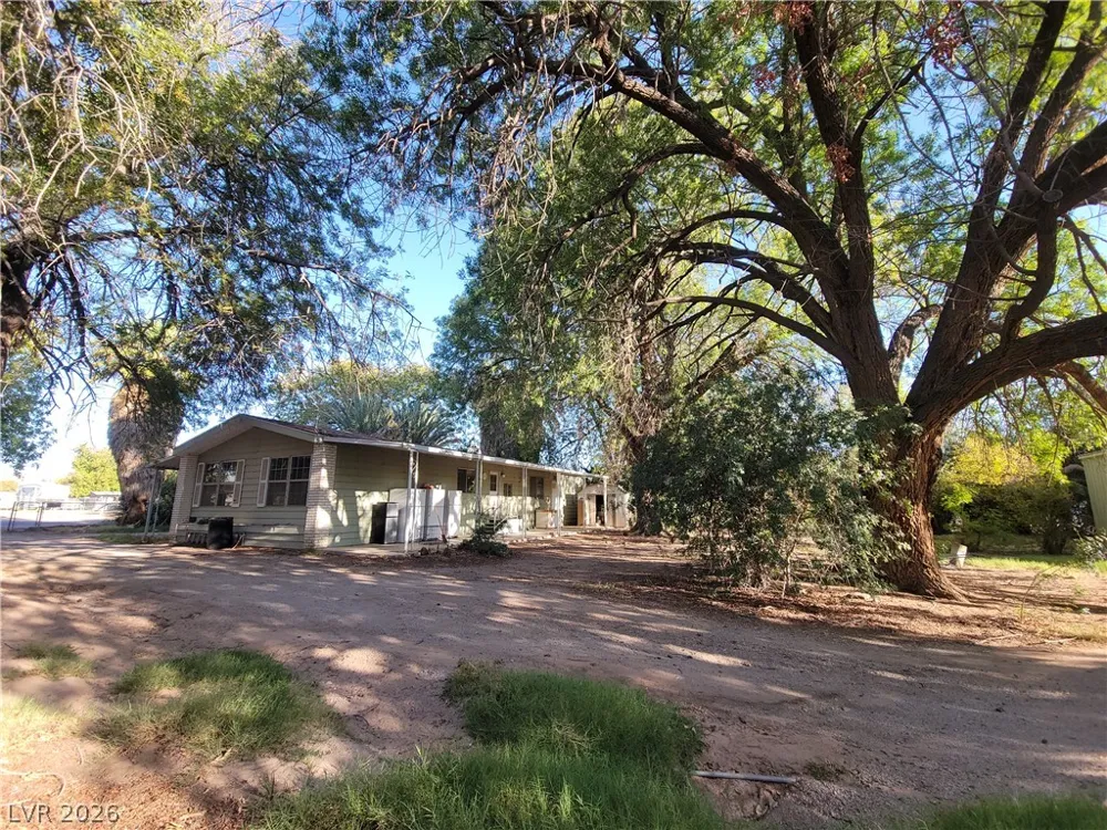 220 S Andersen Street Overton, NV 89040