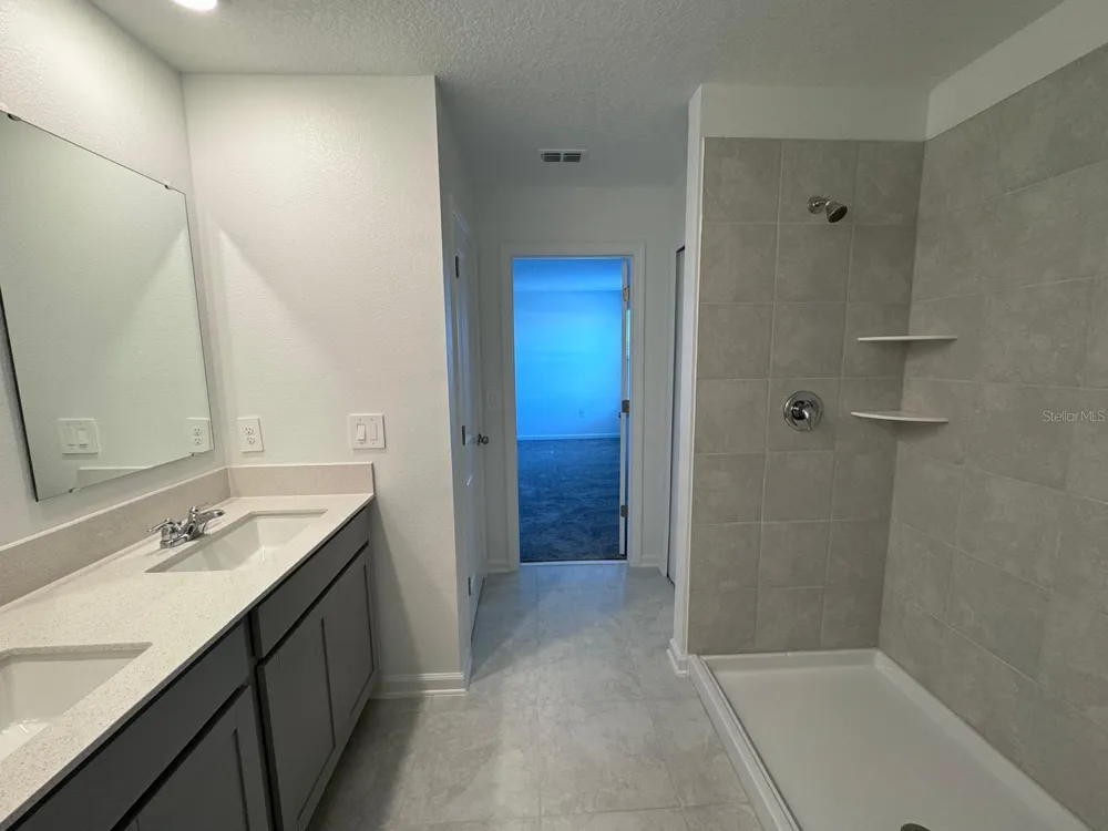 1033 WATERFALL BOULEVARD Davenport, FL 33837