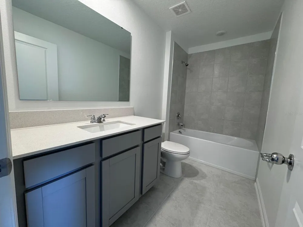 1033 WATERFALL BOULEVARD Davenport, FL 33837
