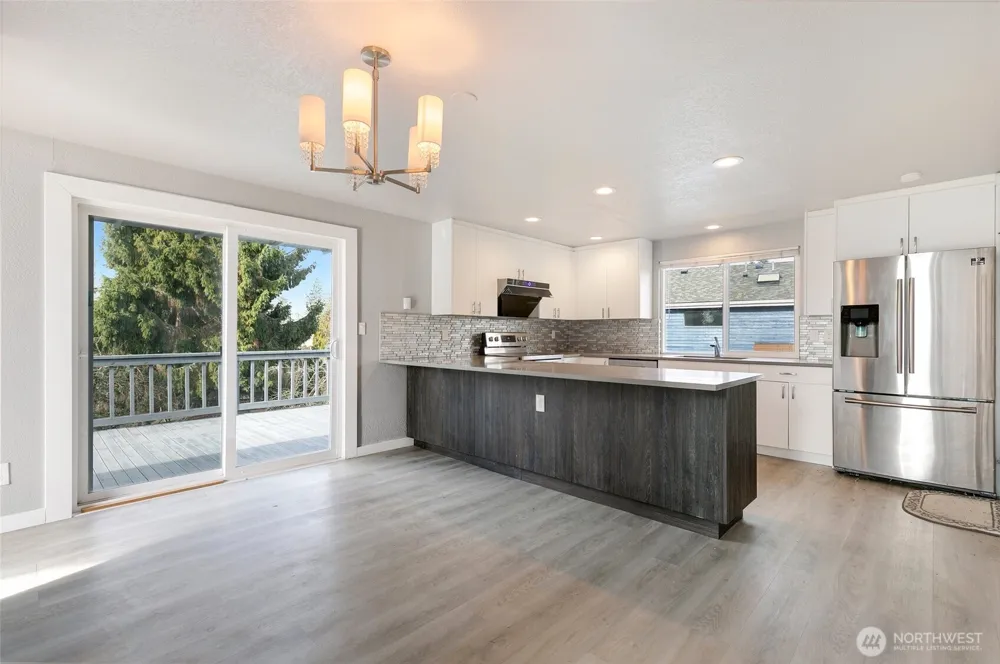 11944 SE 212th Place Kent, WA 98031